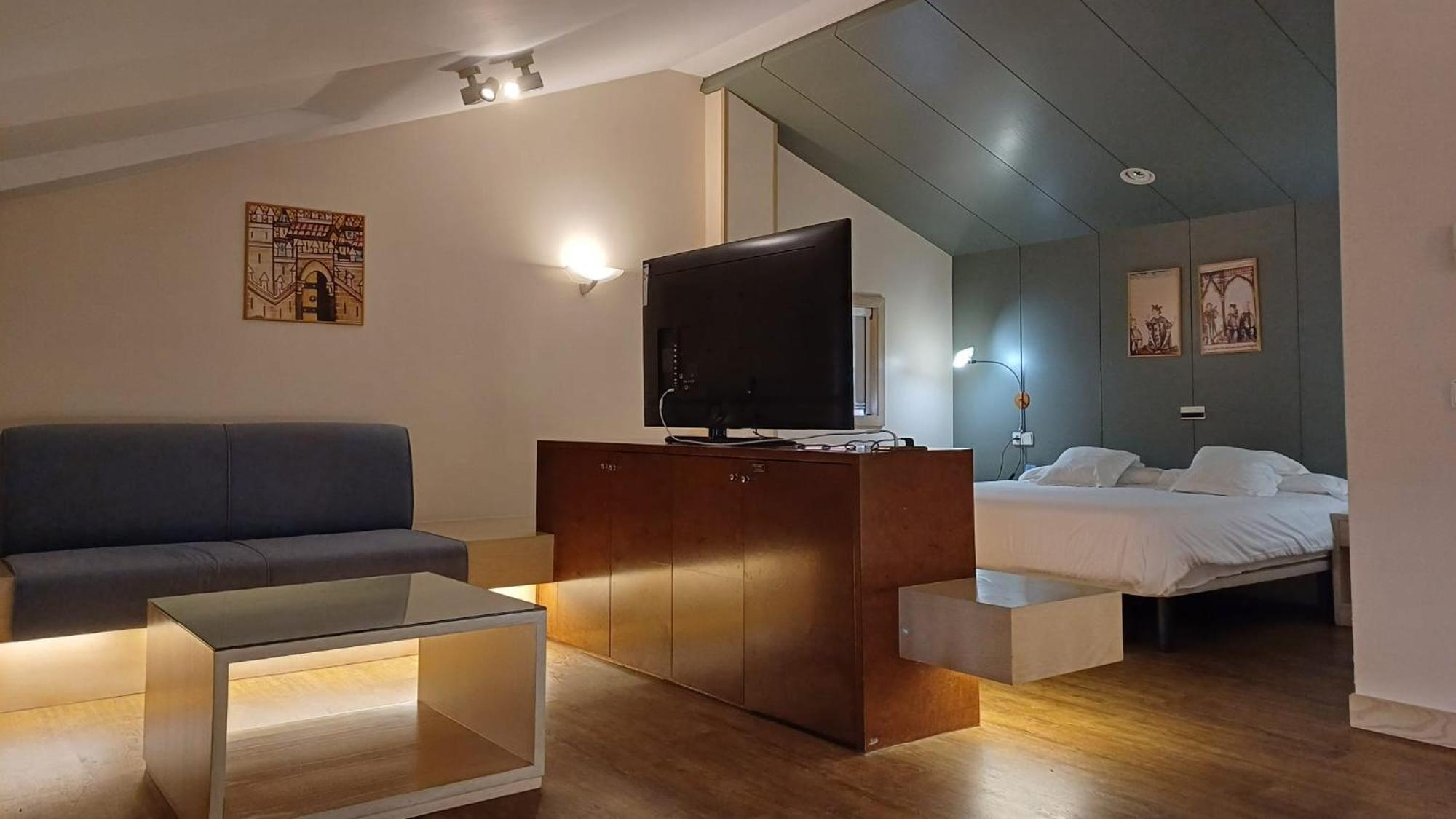Hotel Ruta Jacobea à Lavacolla Extérieur photo
