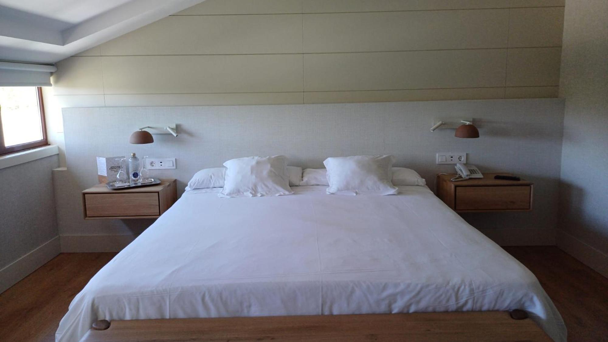 Hotel Ruta Jacobea à Lavacolla Extérieur photo