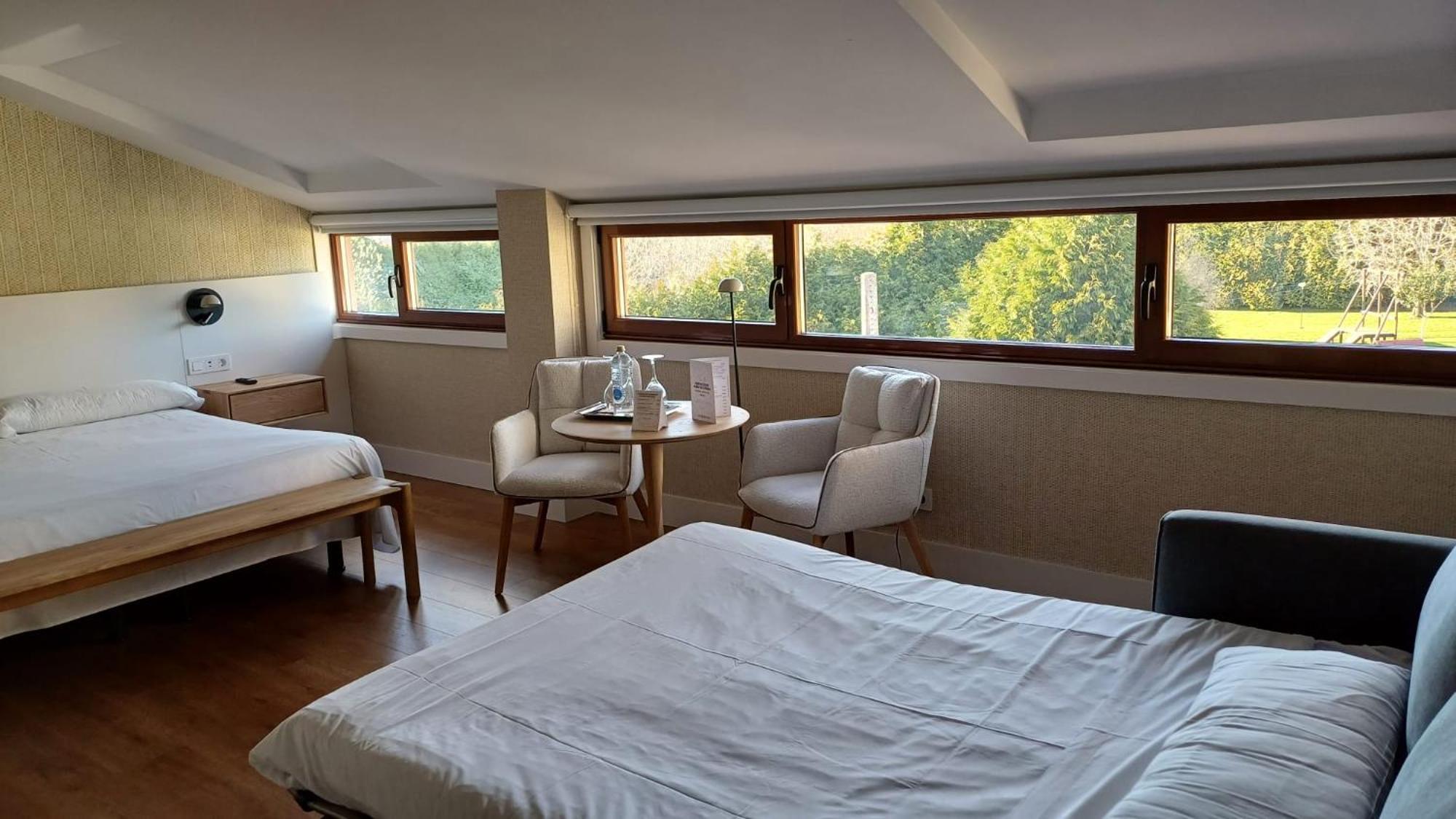 Hotel Ruta Jacobea à Lavacolla Extérieur photo