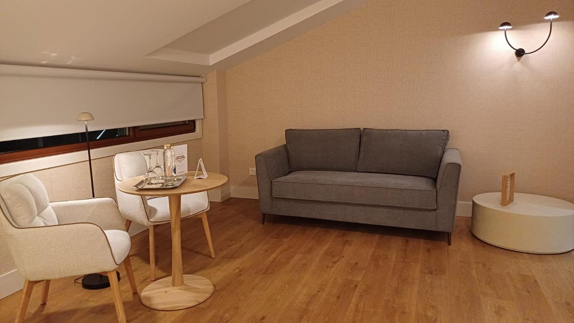 Hotel Ruta Jacobea à Lavacolla Extérieur photo